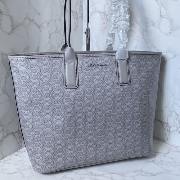Michael Kors Tote - Picture 2 of 12